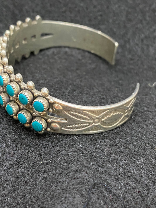 Vintage Zuni Pettipoint Sterling bracelet